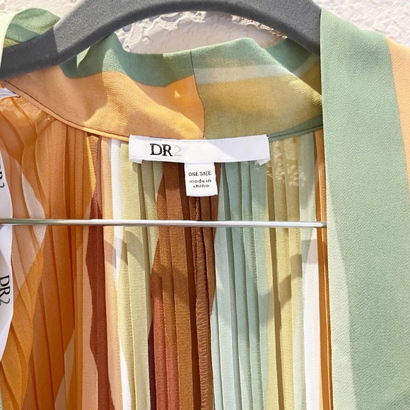 DR2 pleated swim cover up - Picture 5 of 8